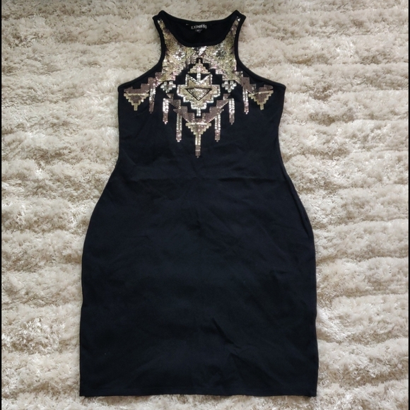 Express Dresses & Skirts - EUC Fitted bodycon dress with sequins